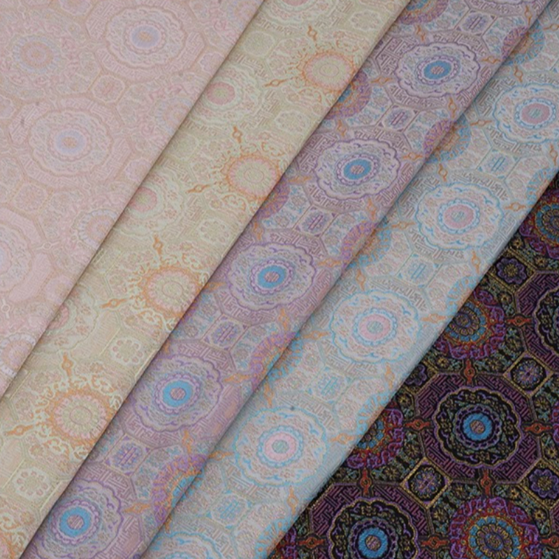 Brocade Fabric Chinese Style B – Sewing Thread In Textile Bewertung und Preis