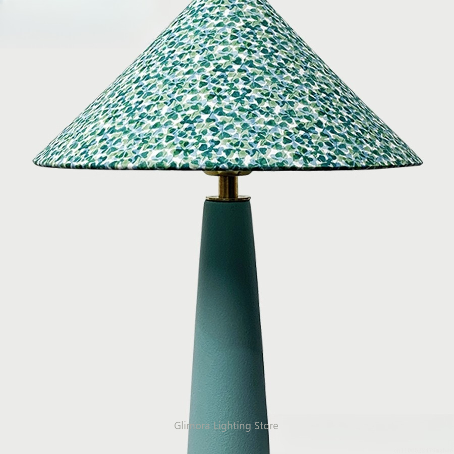 Teal Umbrella Shape Table Lamp – Century Textile & Sewing Supply By Owner Bewertung und Preis